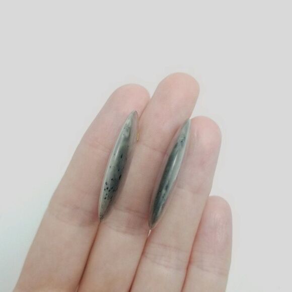 Vintage Speckled Gray Crescent Shape Stud Earrings, Moon, 80s Style Estate - Picture 3 of 6